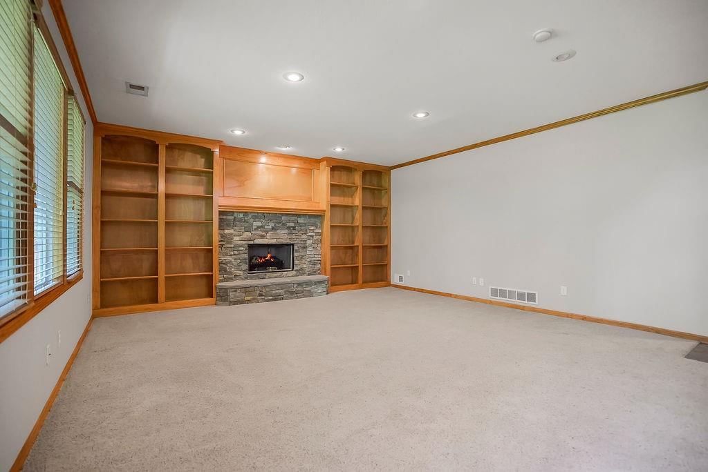 6910 Roundtree Street — photo 13