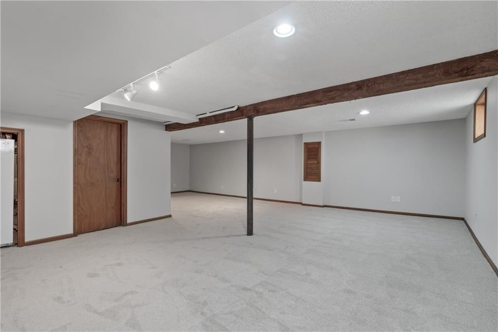 8306 W 97th Terrace — photo 37