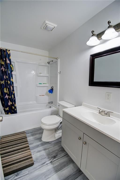 5716 NW Creekview Drive — photo 23