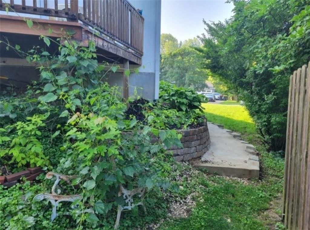 5716 NW Creekview Drive — photo 35
