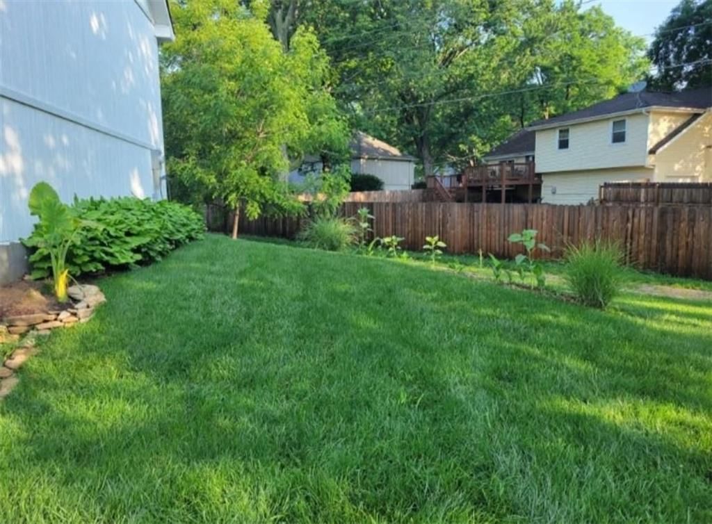5716 NW Creekview Drive — photo 37
