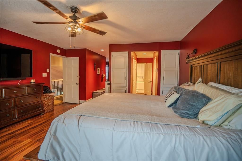2007 E 60TH Terrace — photo 29