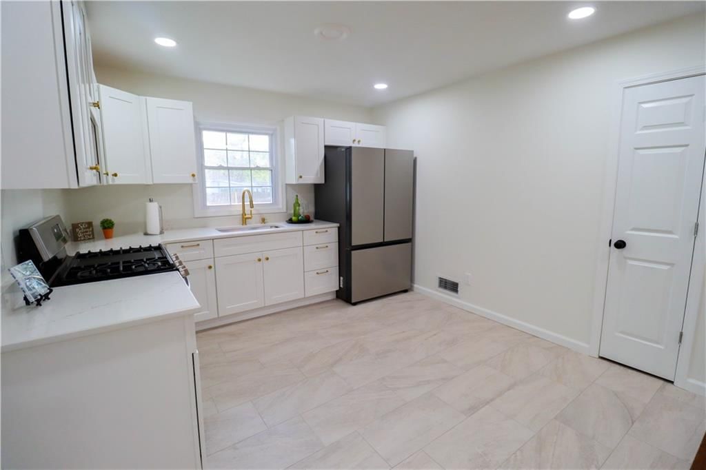 735 S Hamilton Street — photo 15