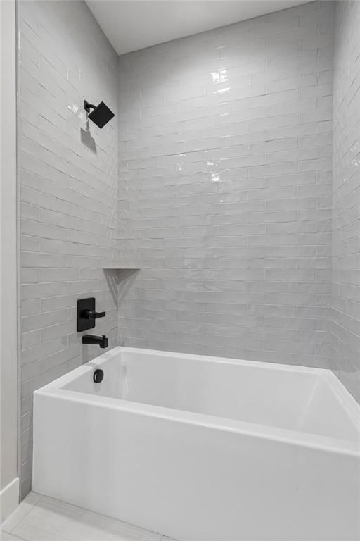 13721 Pembroke Lane — photo 29