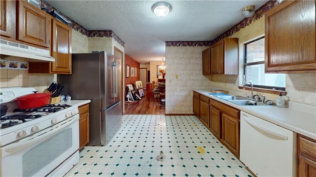 6310 Mount Vernon Drive — photo 3