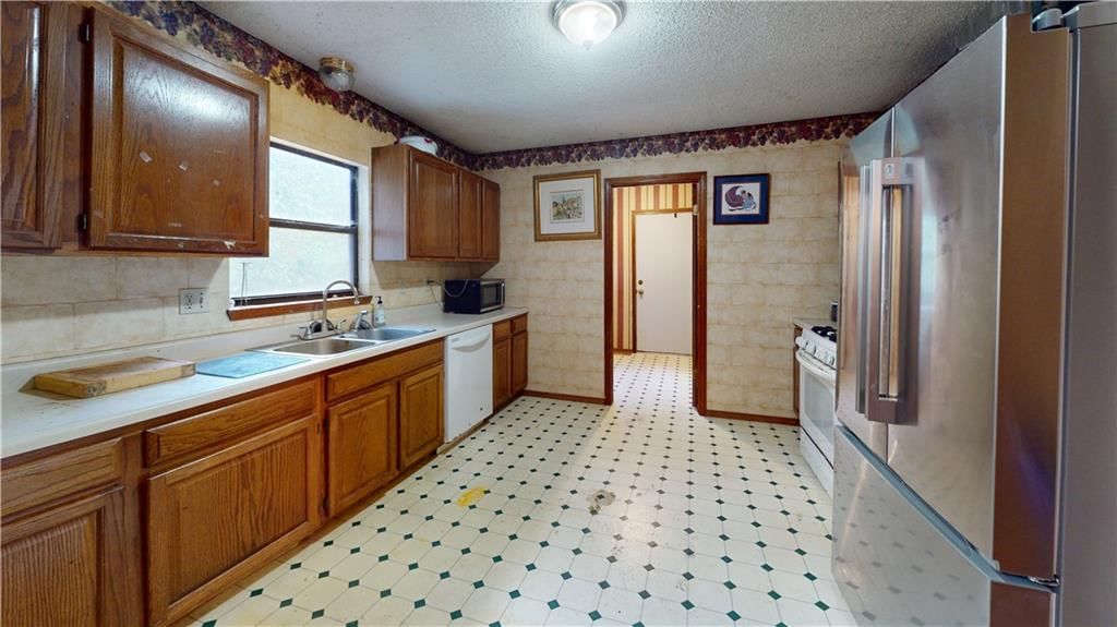 6310 Mount Vernon Drive — photo 4