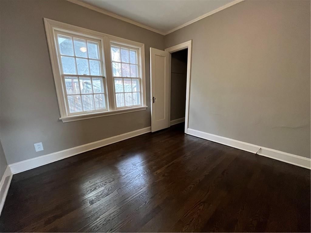 2819 E 63rd Street — photo 10