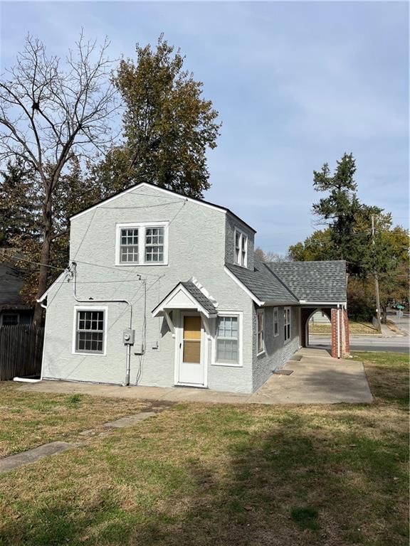 2819 E 63rd Street — photo 18