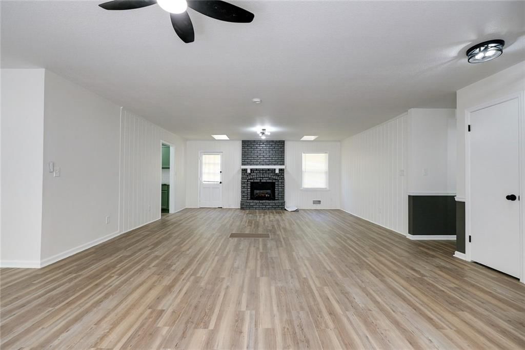 9824 Lydia Avenue — photo 4
