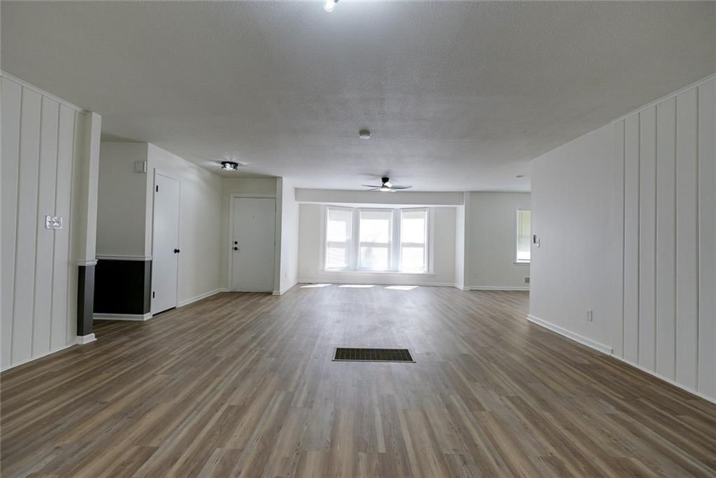 9824 Lydia Avenue — photo 5
