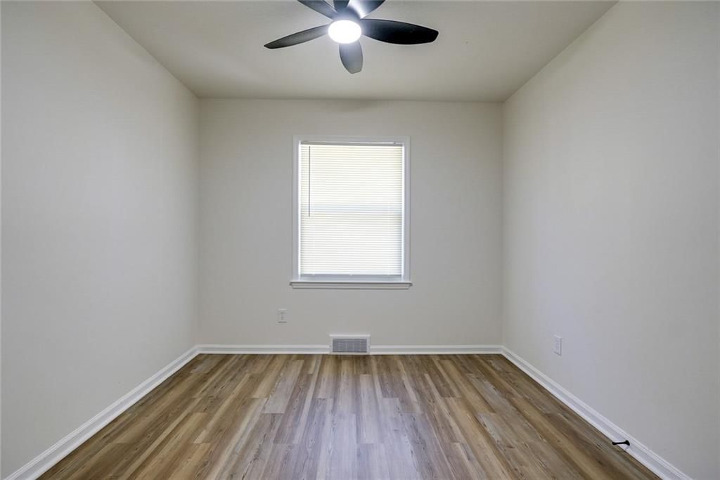 9824 Lydia Avenue — photo 16