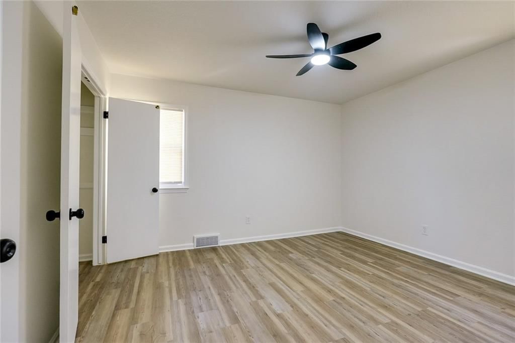 9824 Lydia Avenue — photo 23