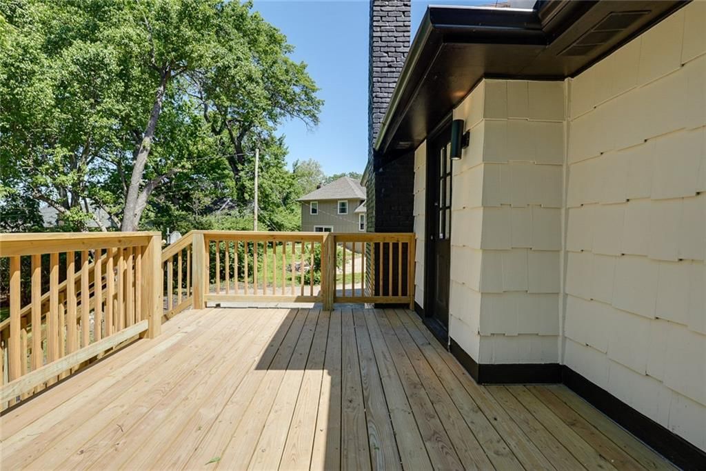 9824 Lydia Avenue — photo 32