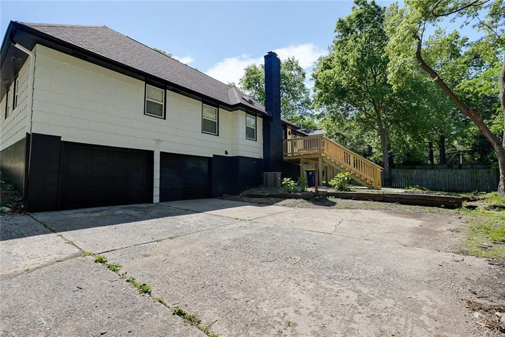 9824 Lydia Avenue — photo 34