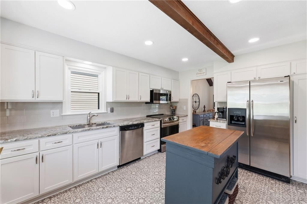 9912 Farley Lane — photo 12