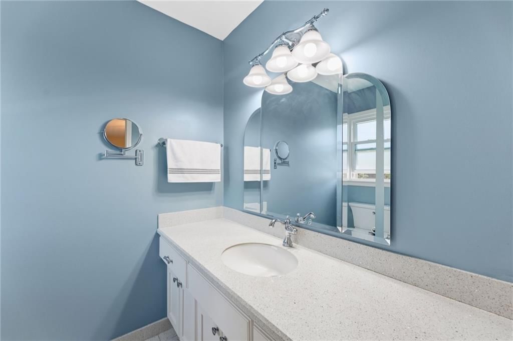 9912 Farley Lane — photo 23