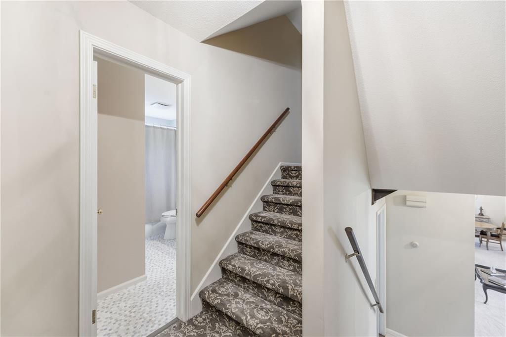 9912 Farley Lane — photo 30