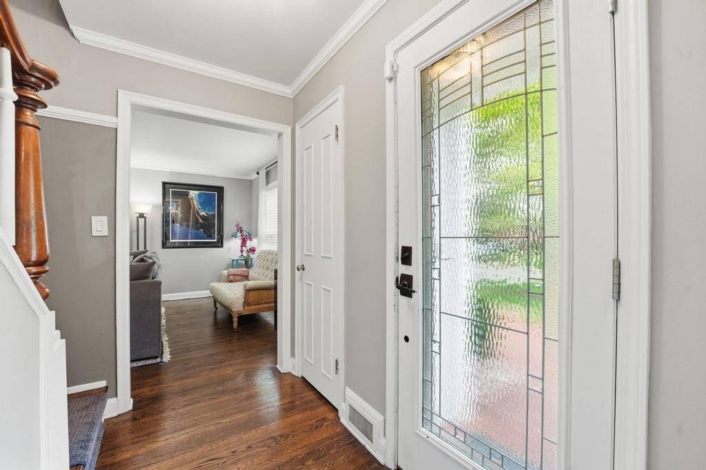 2105 W 50th Terrace — photo 5