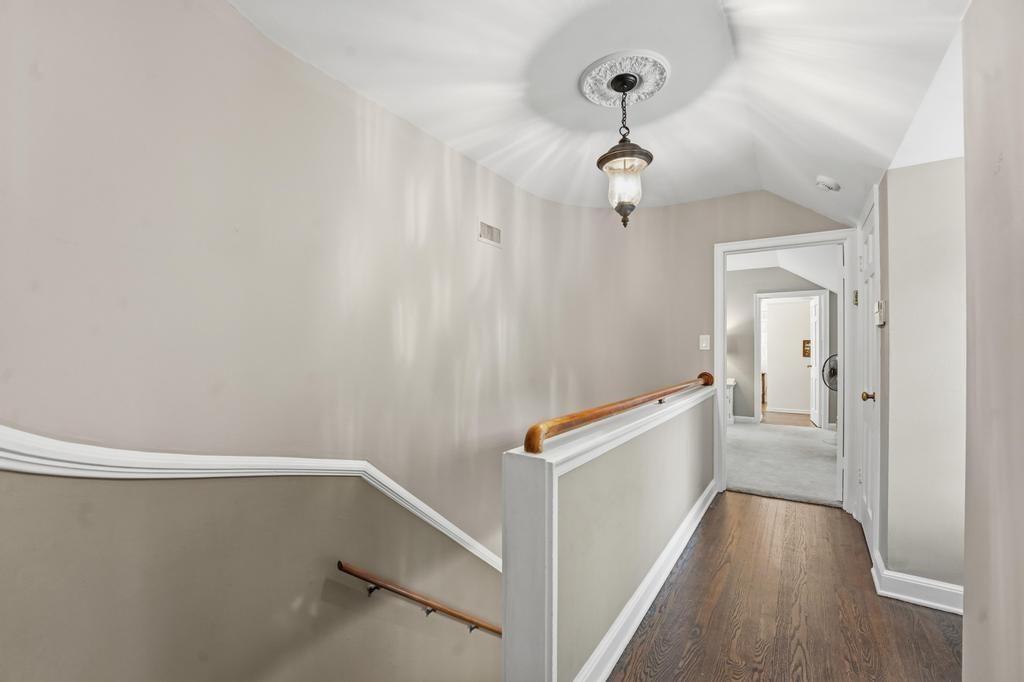 2105 W 50th Terrace — photo 17