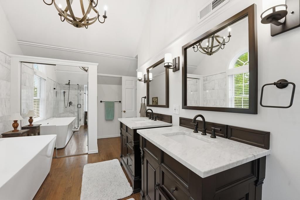 2105 W 50th Terrace — photo 22