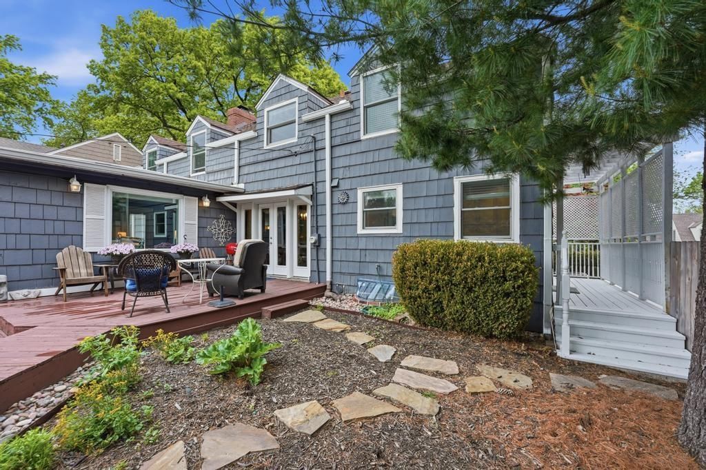 2105 W 50th Terrace — photo 29