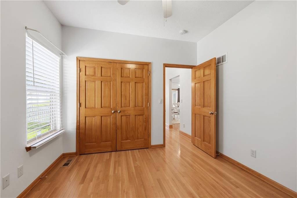 2126 NE Sparta Drive — photo 21