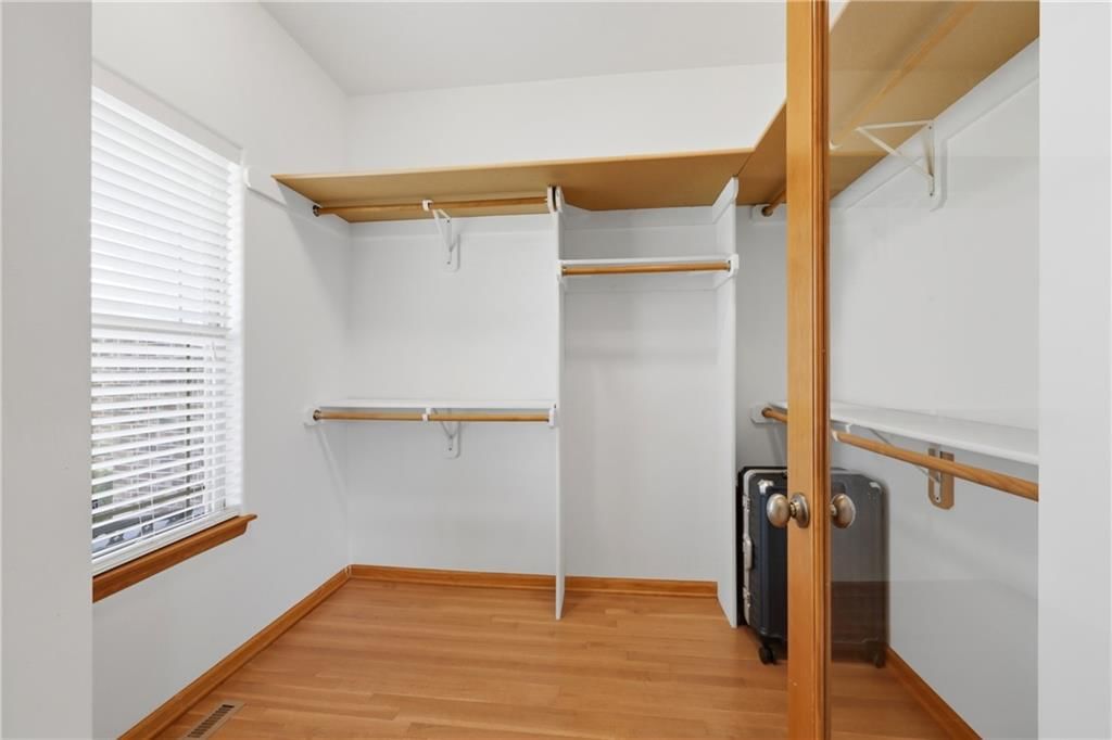 2126 NE Sparta Drive — photo 30