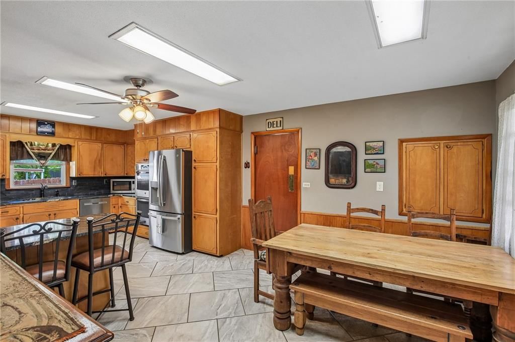 5310 Yecker Avenue — photo 9