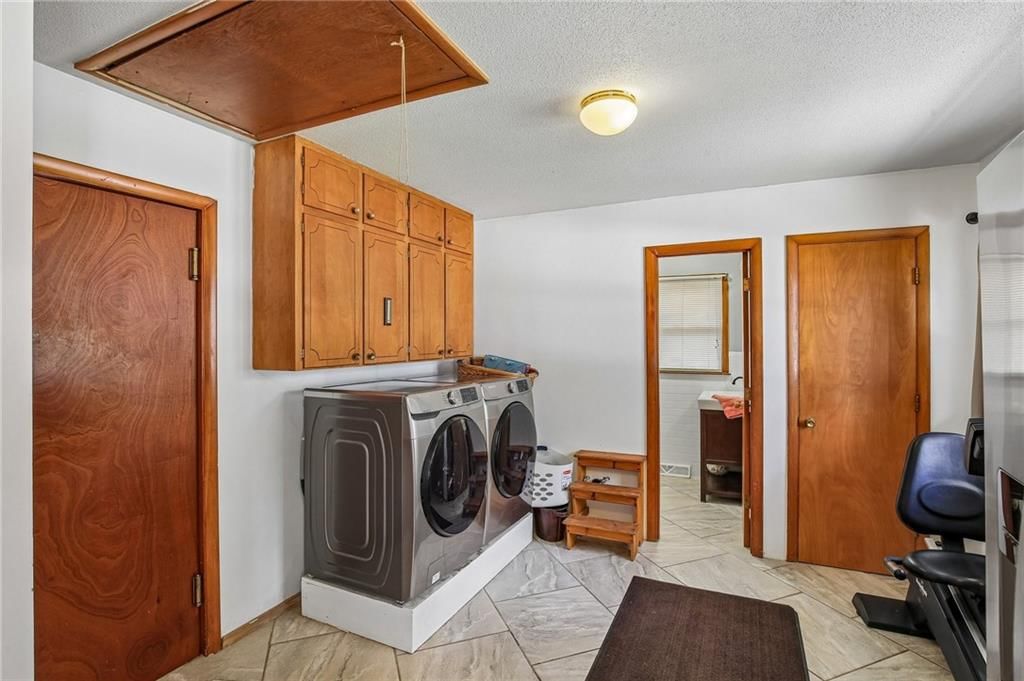 5310 Yecker Avenue — photo 21