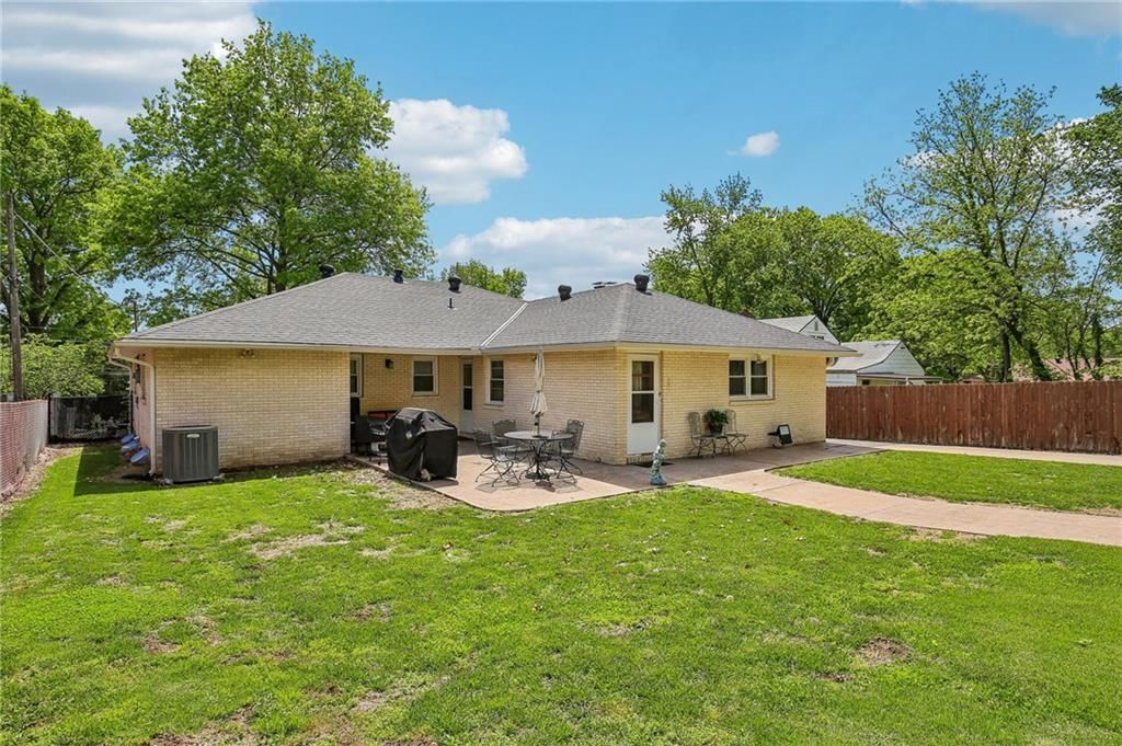 5310 Yecker Avenue — photo 23