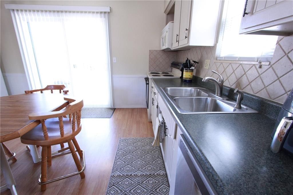 1610 E Cedar Place — photo 8