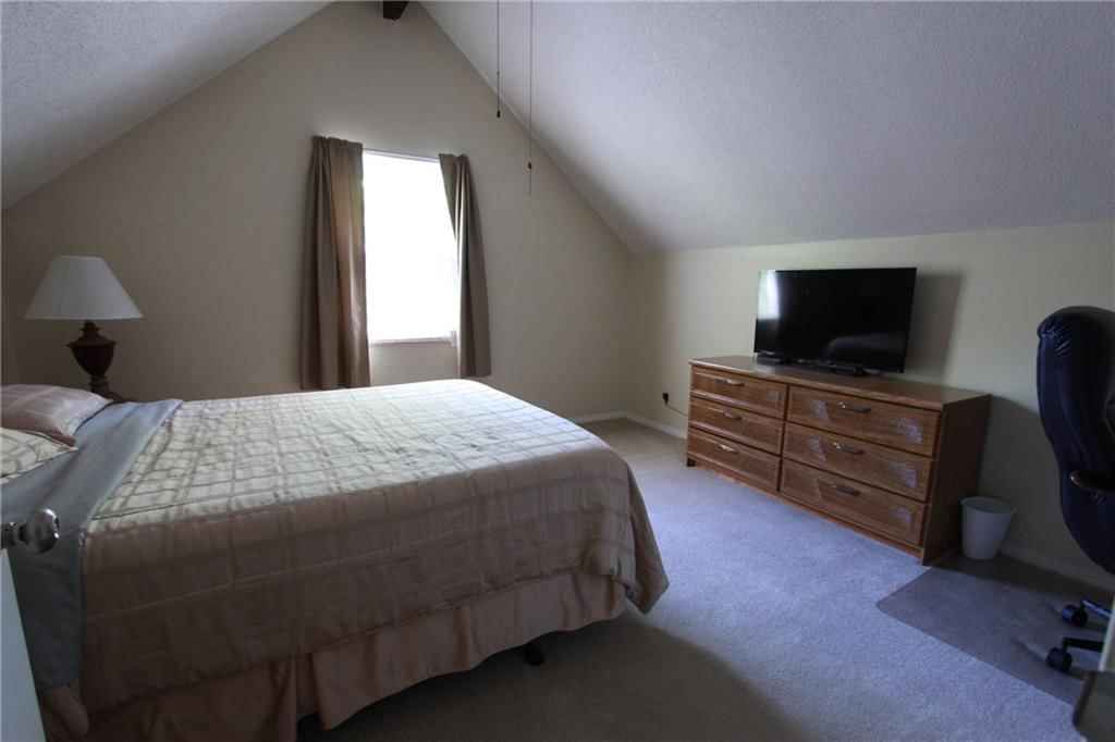 1610 E Cedar Place — photo 15