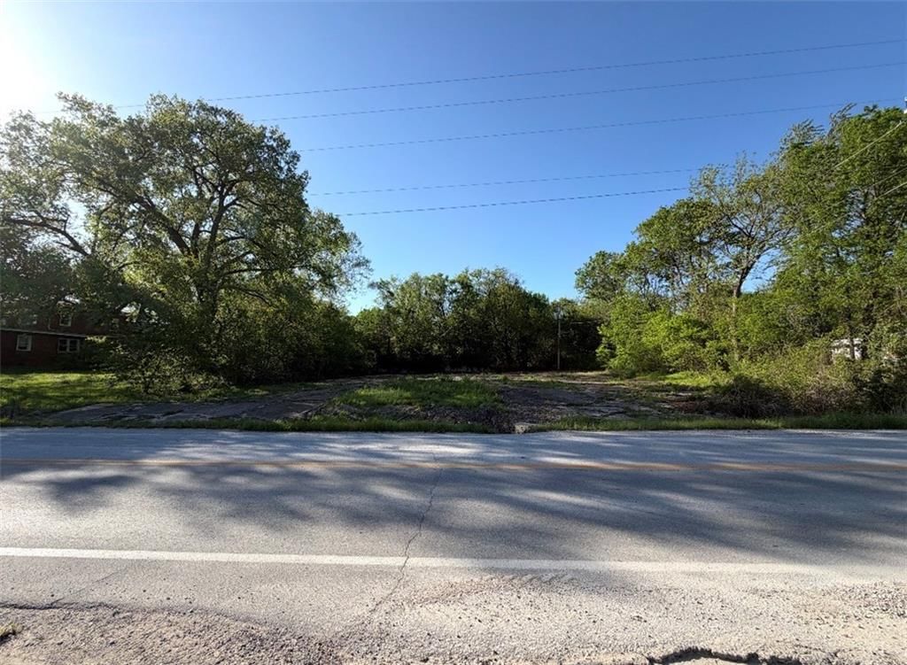 602 N Main Street — photo 2