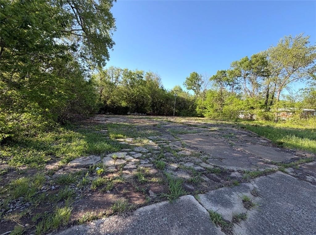 602 N Main Street — photo 3