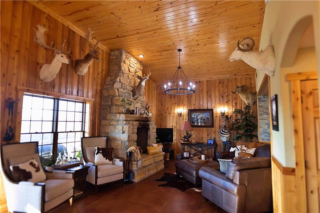 21195 Edgerton Junction Road Road — photo 3