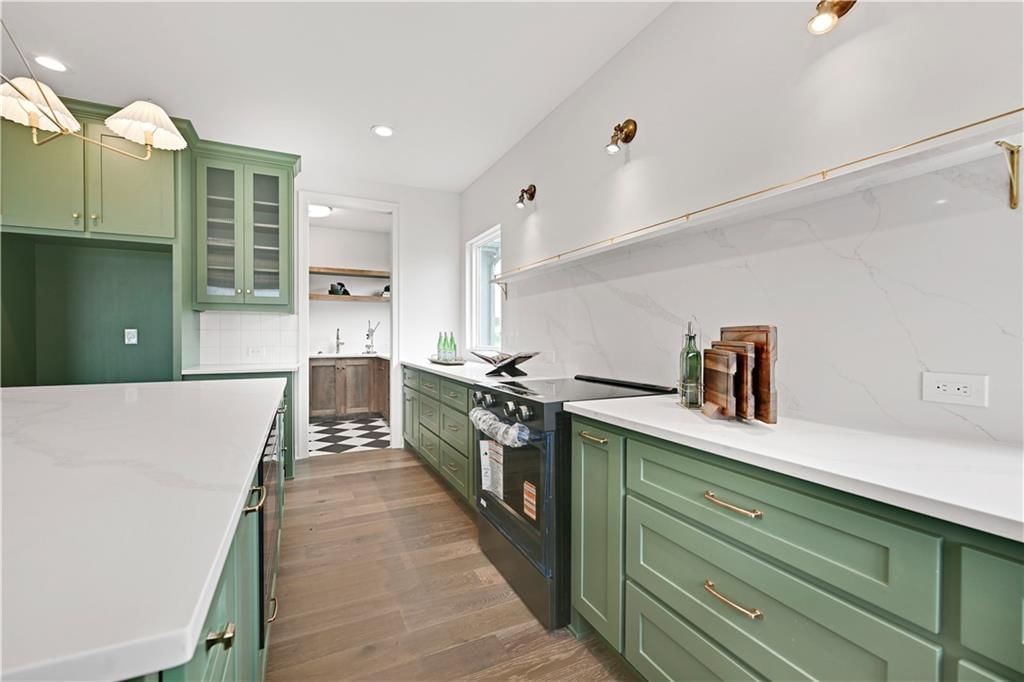 17312 Earnshaw Street — photo 36