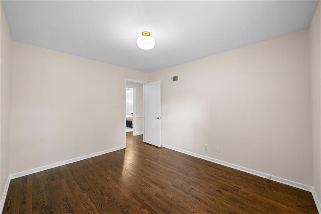 106 E 115th Street — photo 24
