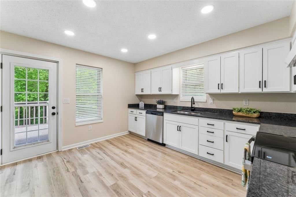 510 SE 21st Street — photo 10