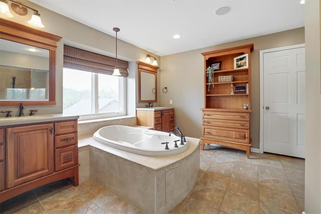 5601 W 181st Street — photo 19