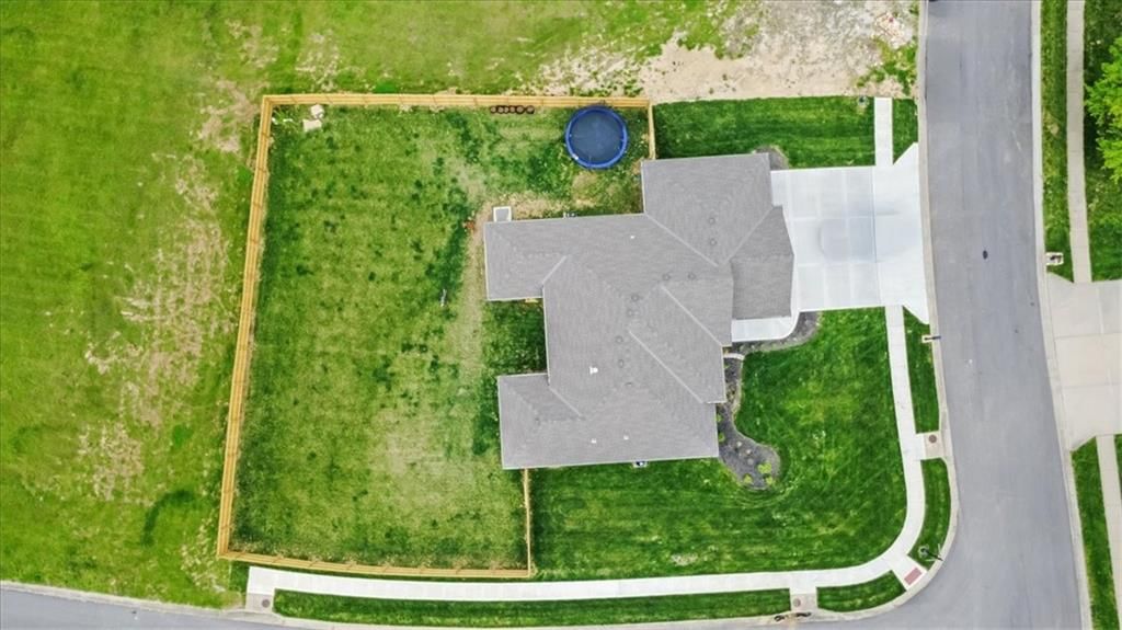 2210 Piedmont Place — photo 36
