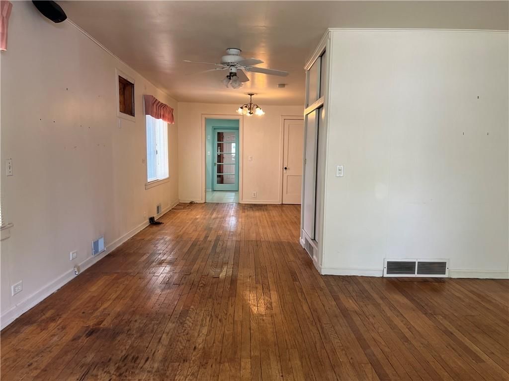 101 E 80th Terrace — photo 4