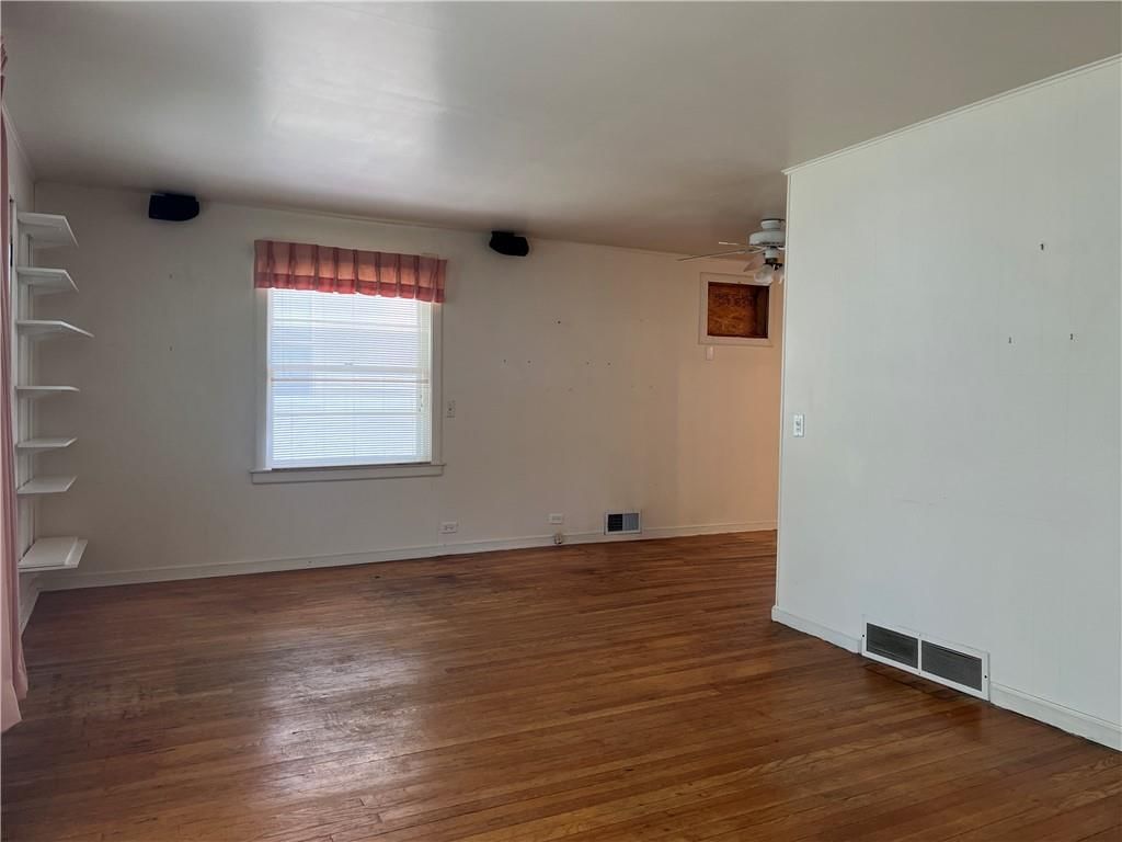 101 E 80th Terrace — photo 6