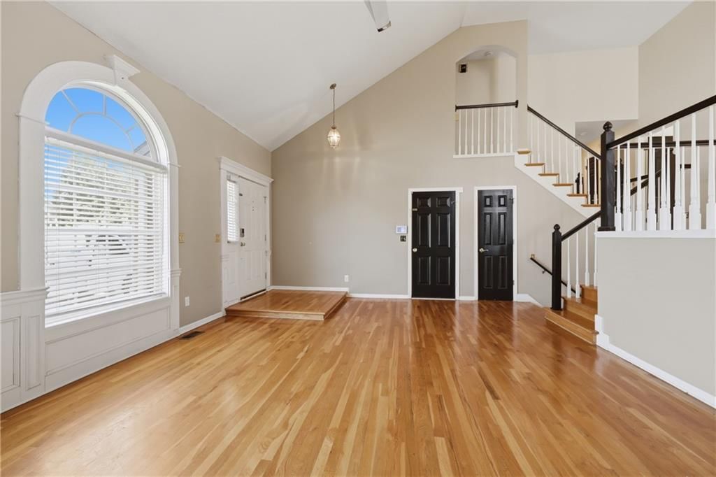 12308 Corrington Avenue — photo 2