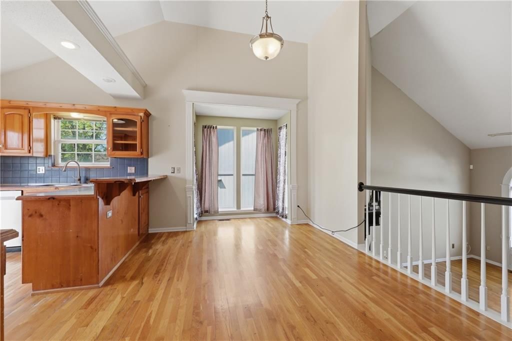 12308 Corrington Avenue — photo 4