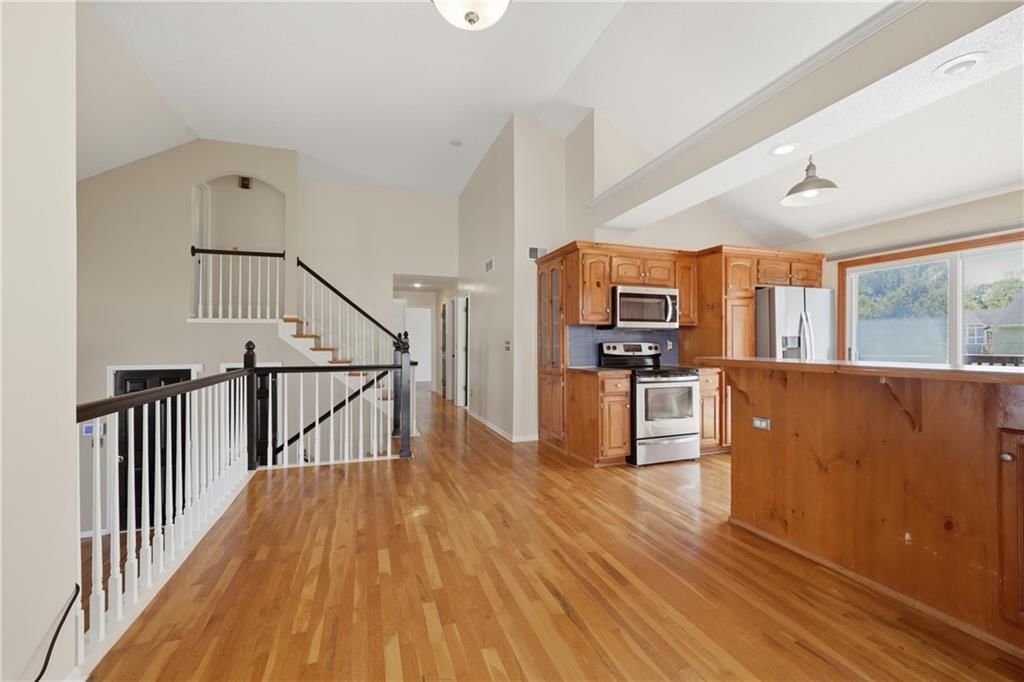 12308 Corrington Avenue — photo 5