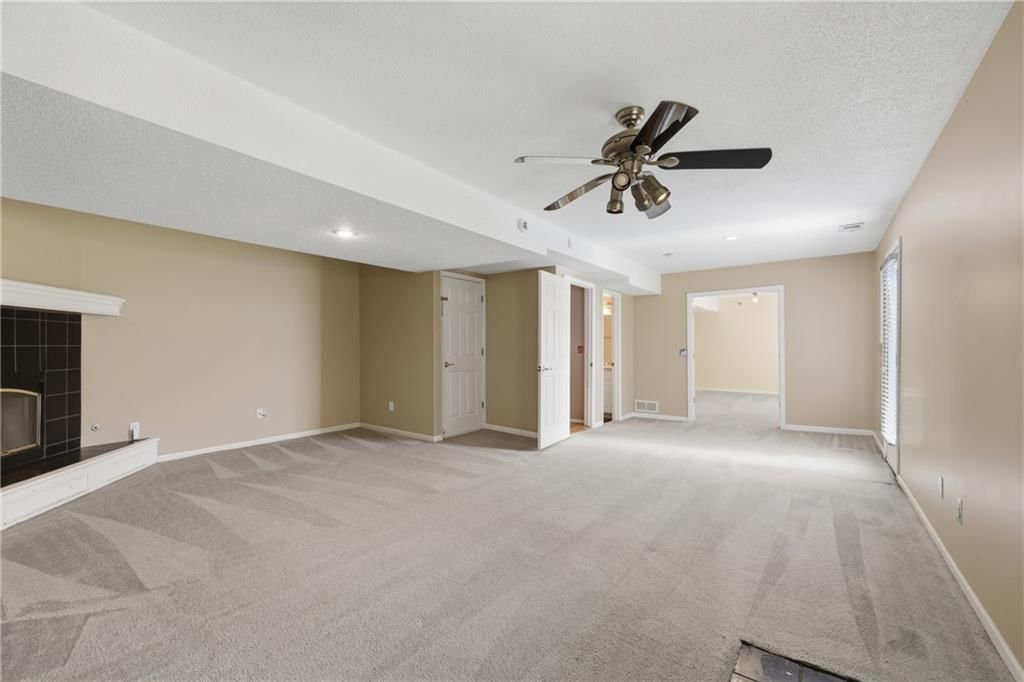 12308 Corrington Avenue — photo 22