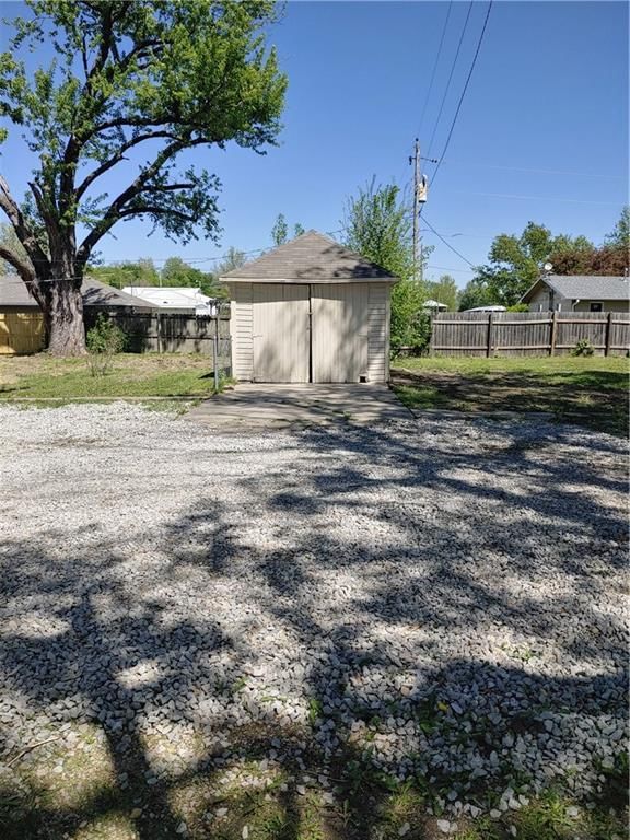 1403 FRAZIER Street — photo 9