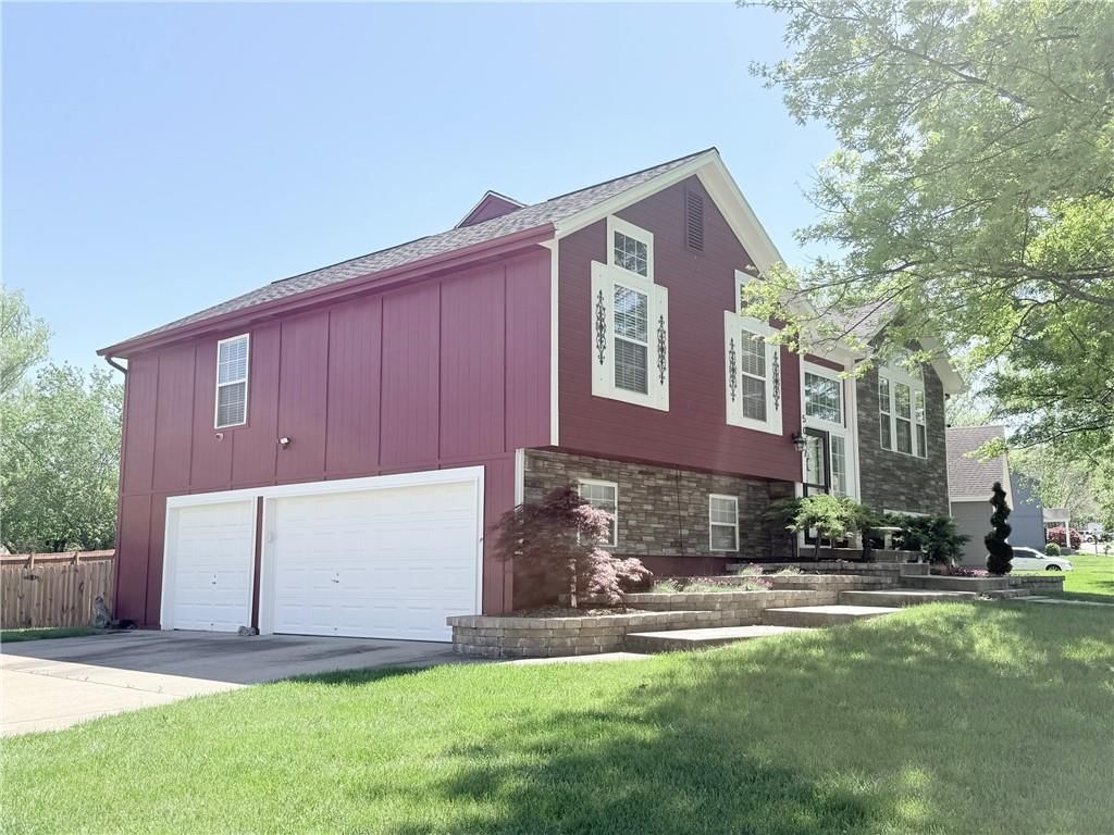 5007 S Powell Avenue — photo 2