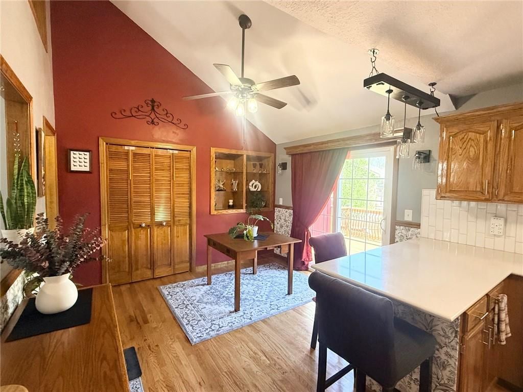 5007 S Powell Avenue — photo 20