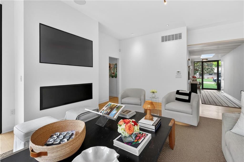 6536 Granada Drive — photo 8